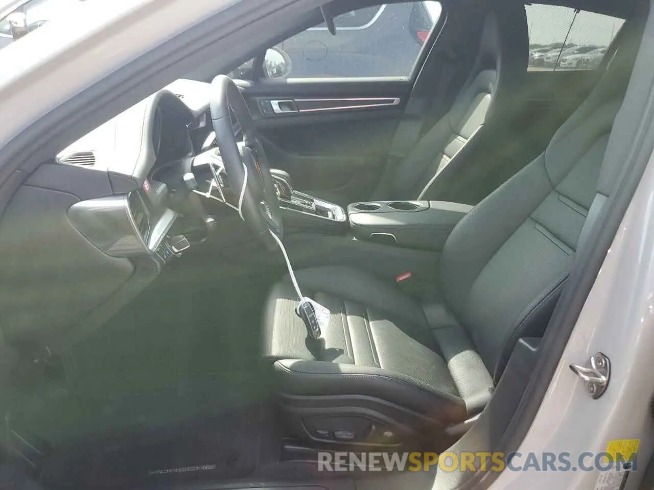 7 Photograph of a damaged car WP0AJ2A75PL103951 PORSCHE PANAMERA 2023