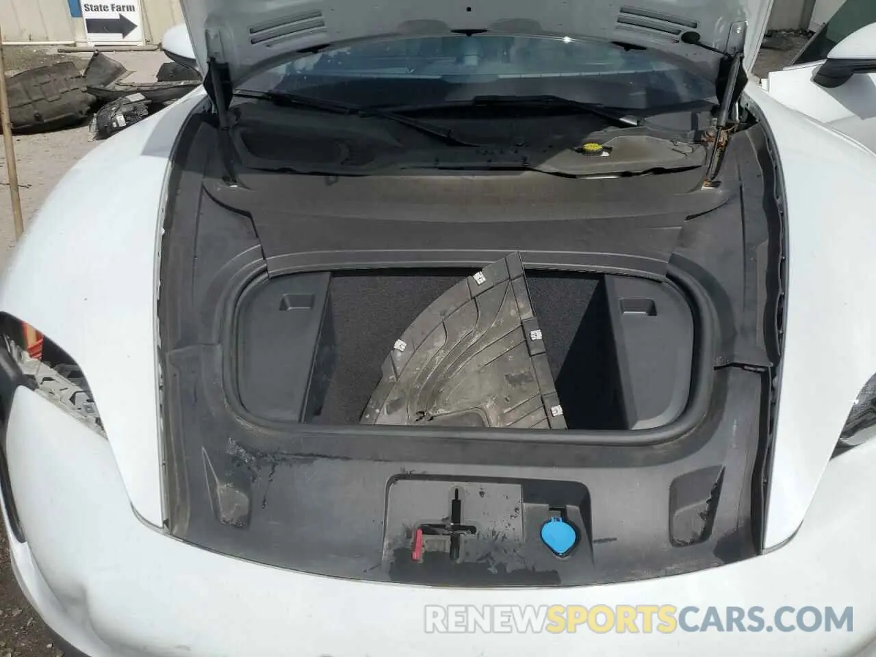 11 Photograph of a damaged car WP0AB2Y12LSA51793 PORSCHE TAYCAN 2020