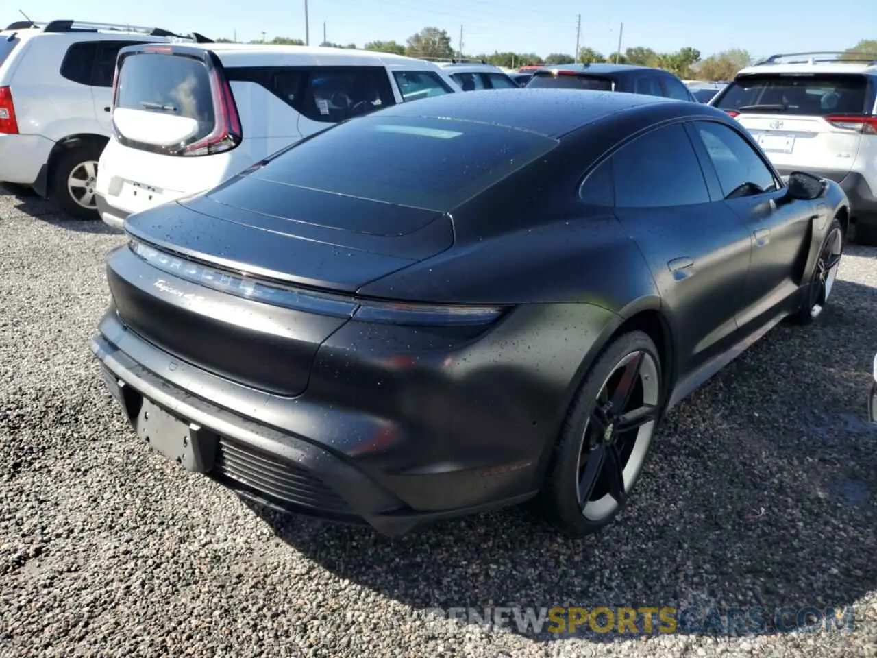3 Photograph of a damaged car WP0AB2Y14LSA53738 PORSCHE TAYCAN 2020
