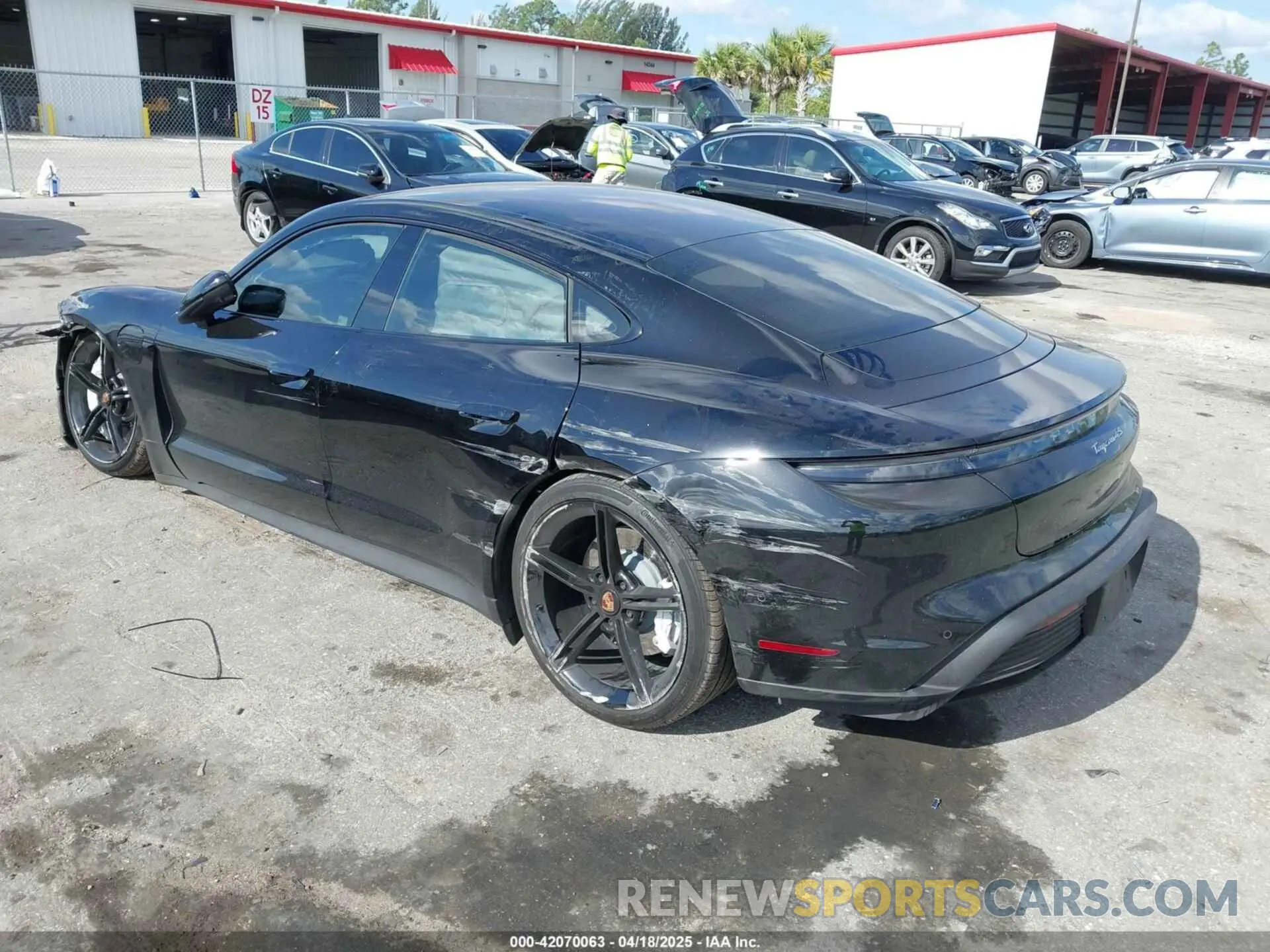 3 Фотография поврежденного автомобиля WP0AB2Y18LSA50468 PORSCHE TAYCAN 2020