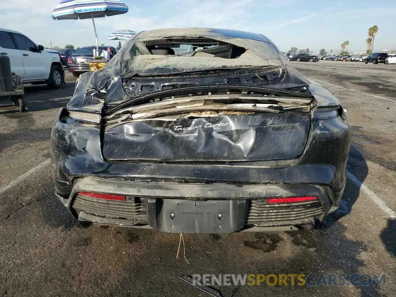 6 Photograph of a damaged car WP0AC2Y14LSA72237 PORSCHE TAYCAN 2020