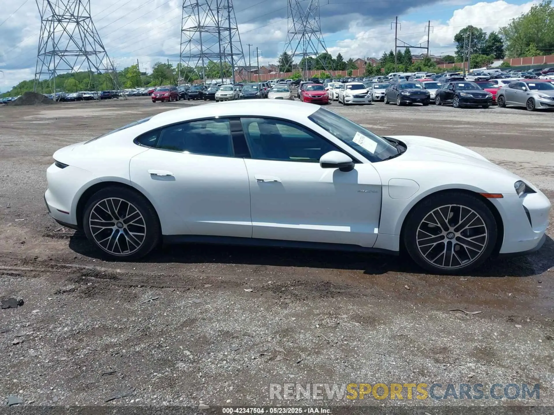 14 Photograph of a damaged car WP0AA2Y16MSA16176 PORSCHE TAYCAN 2021