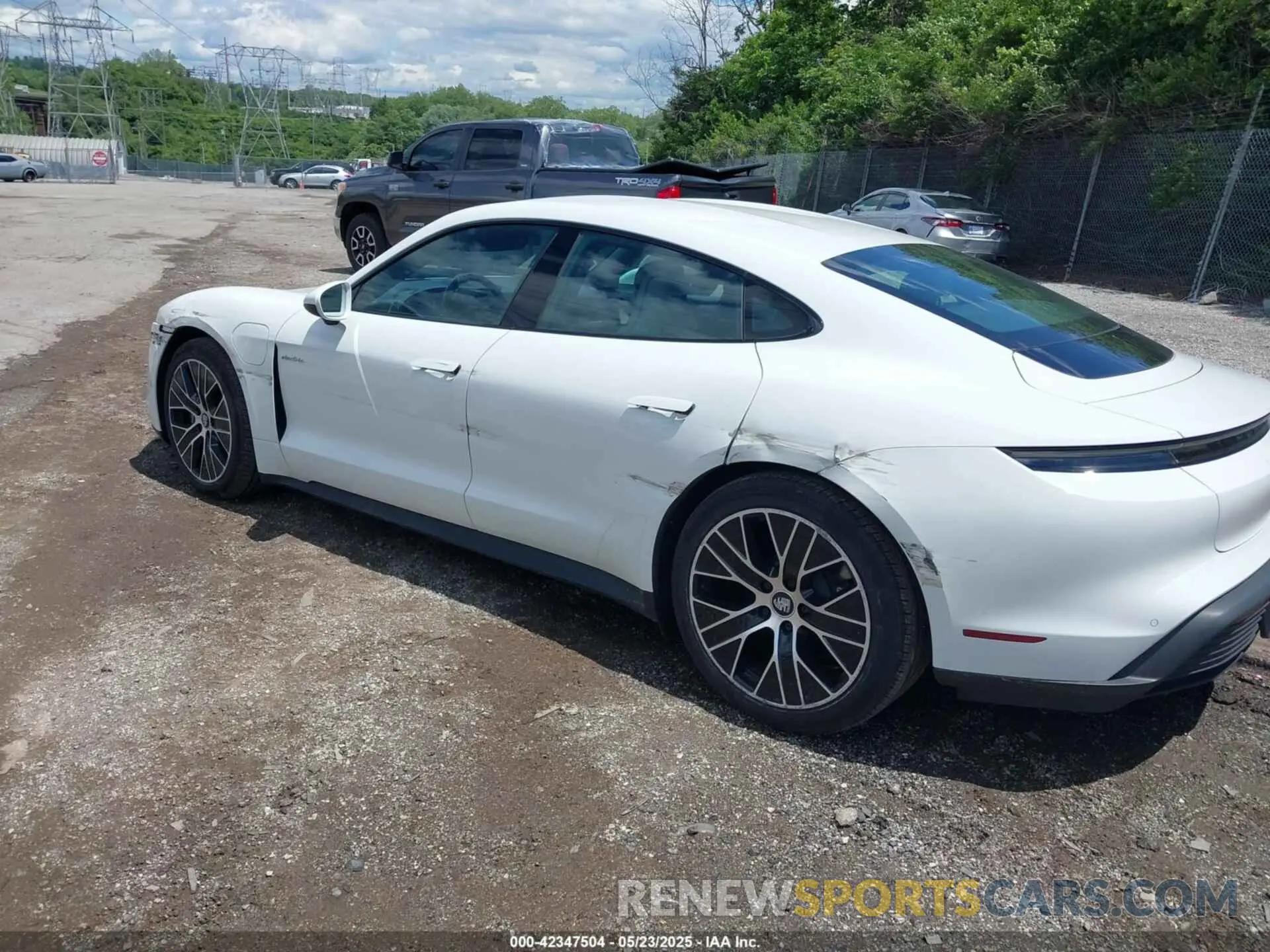 3 Photograph of a damaged car WP0AA2Y16MSA16176 PORSCHE TAYCAN 2021