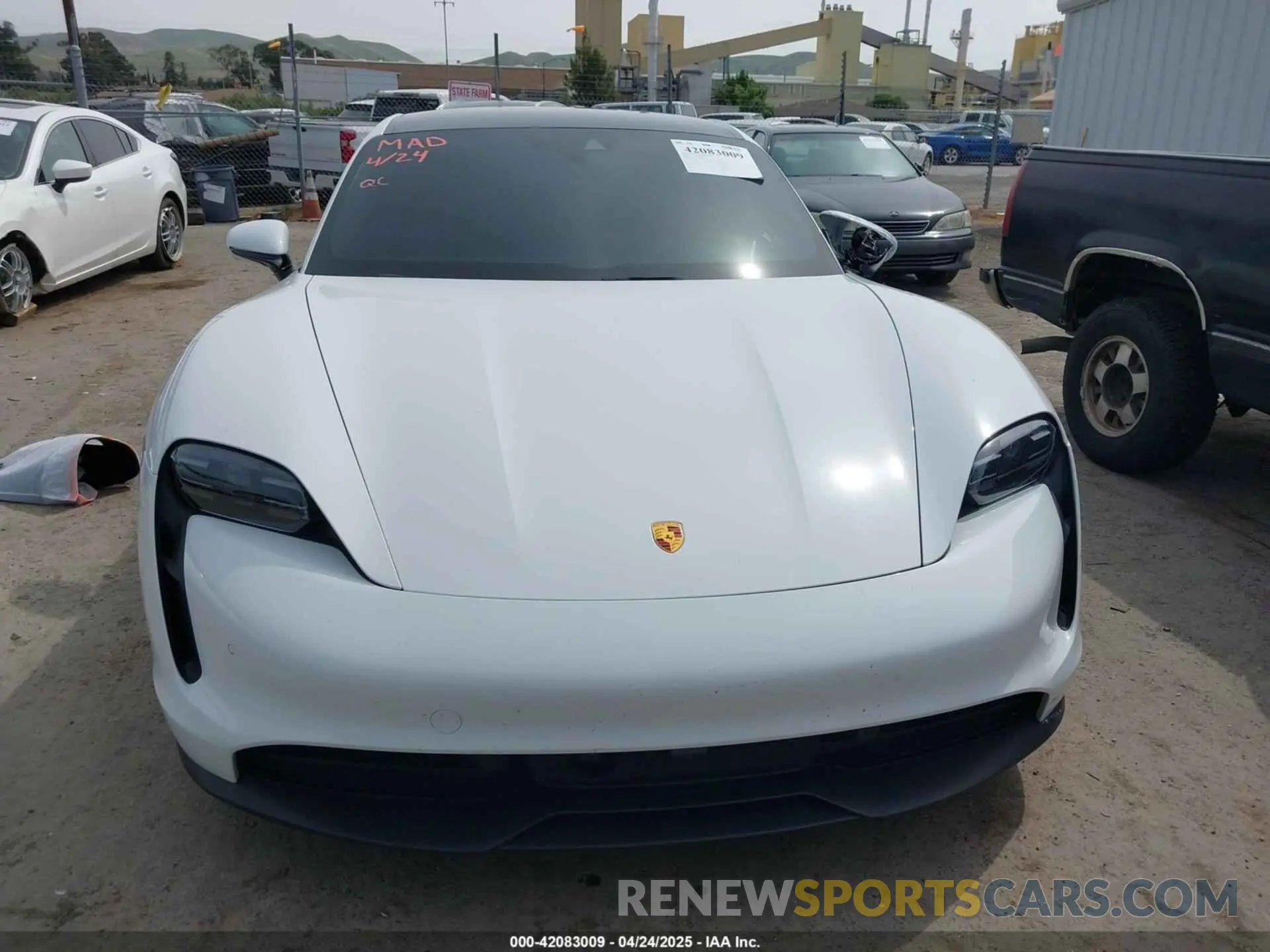11 Фотография поврежденного автомобиля WP0AA2Y12NSA13356 PORSCHE TAYCAN 2022