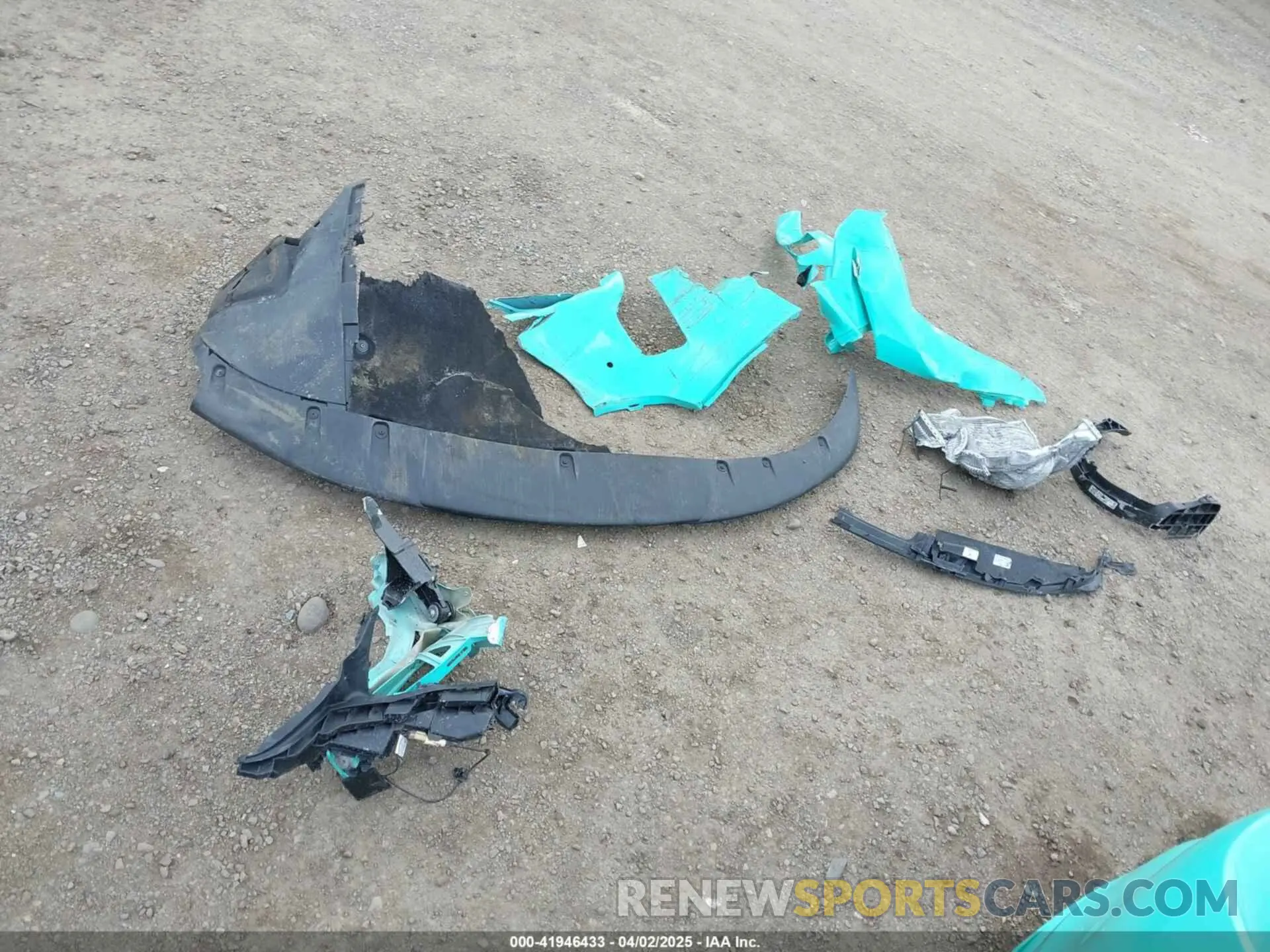 12 Photograph of a damaged car WP0AB2Y12NSA45396 PORSCHE TAYCAN 2022