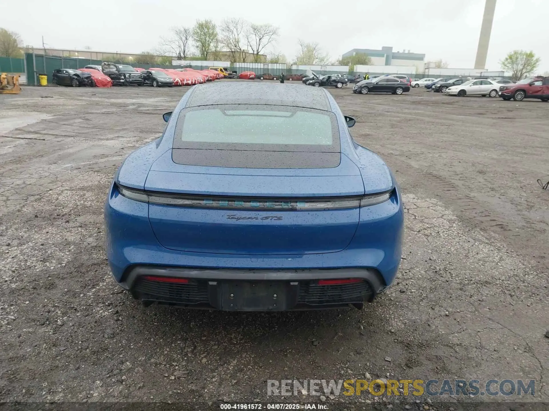 17 Photograph of a damaged car WP0AD2Y17NSA59692 PORSCHE TAYCAN 2022