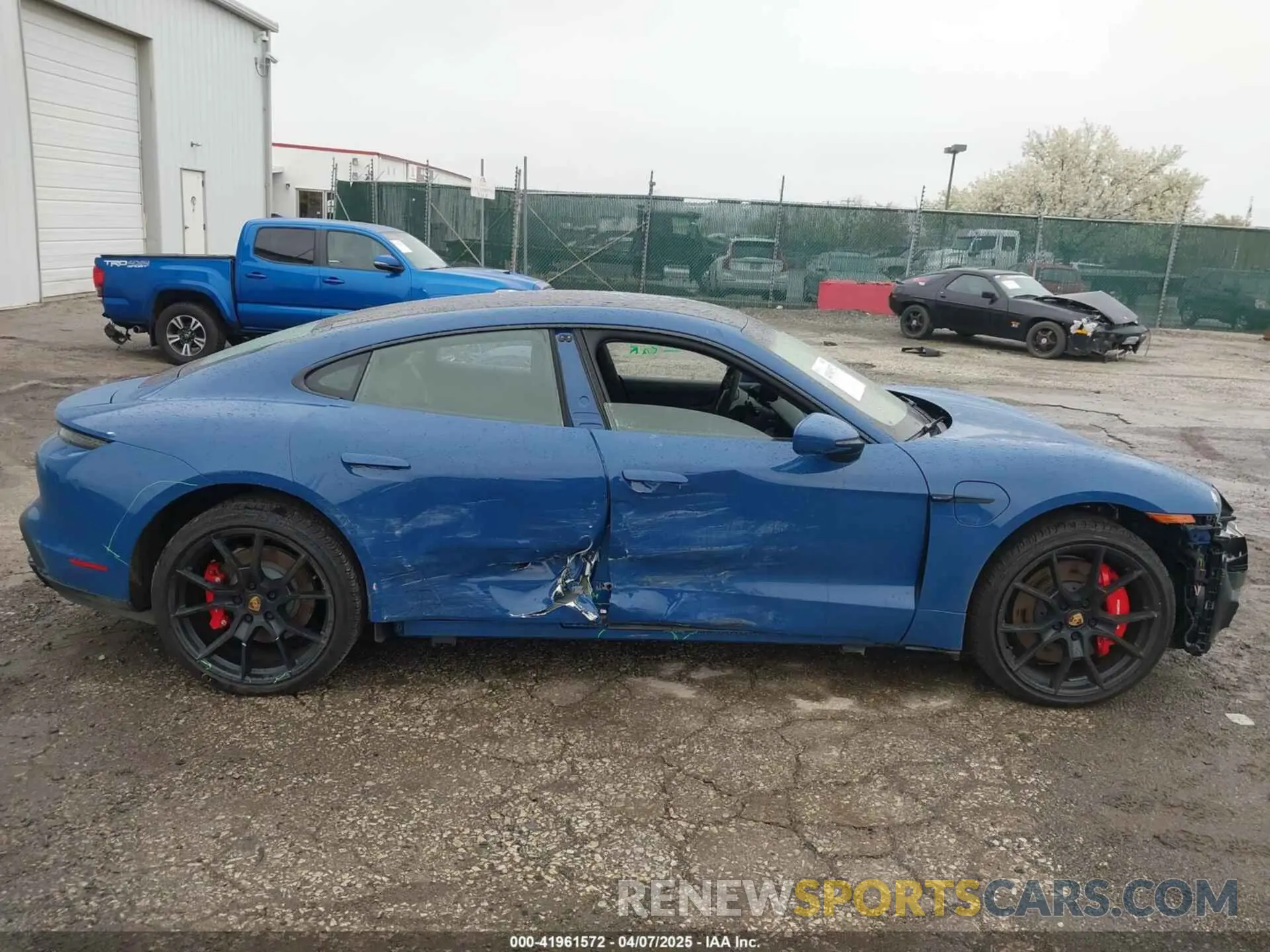 6 Photograph of a damaged car WP0AD2Y17NSA59692 PORSCHE TAYCAN 2022