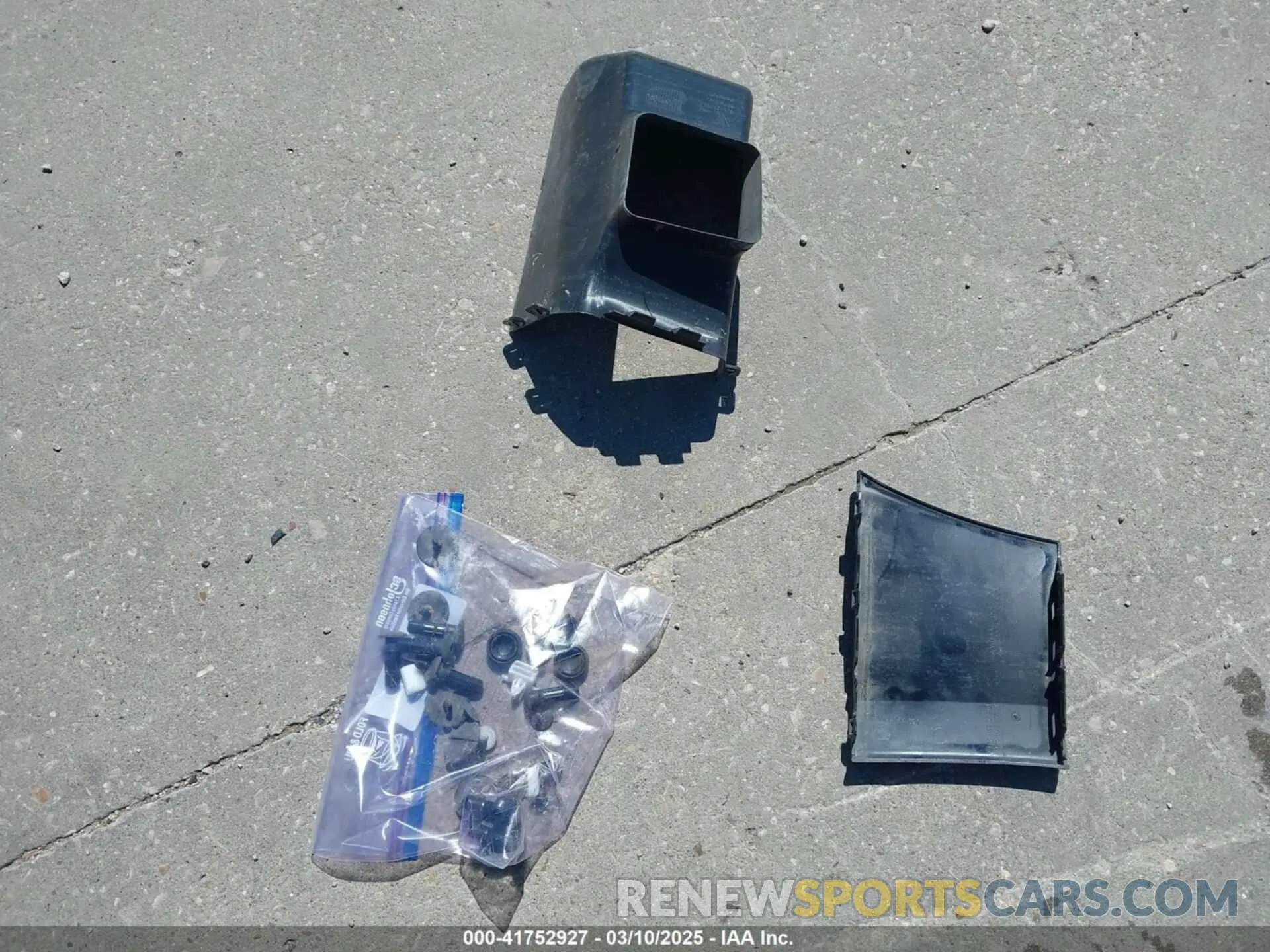 12 Фотография поврежденного автомобиля WP0AD2Y13PSA48028 PORSCHE TAYCAN 2023