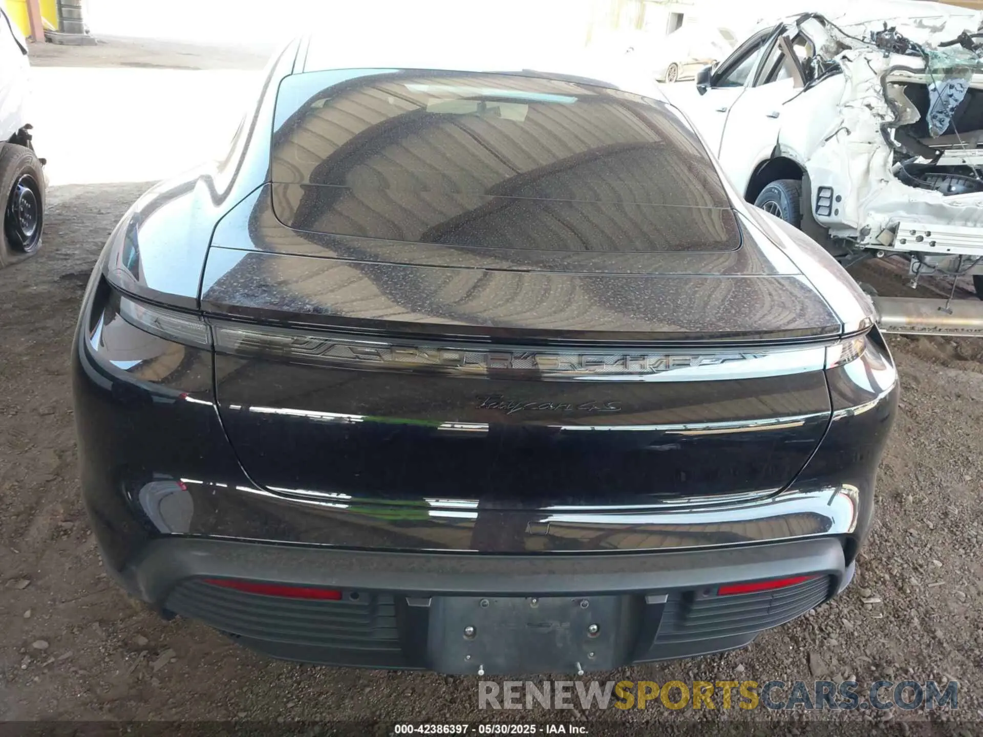 17 Фотография поврежденного автомобиля WP0AB2Y16RSA35802 PORSCHE TAYCAN 2024