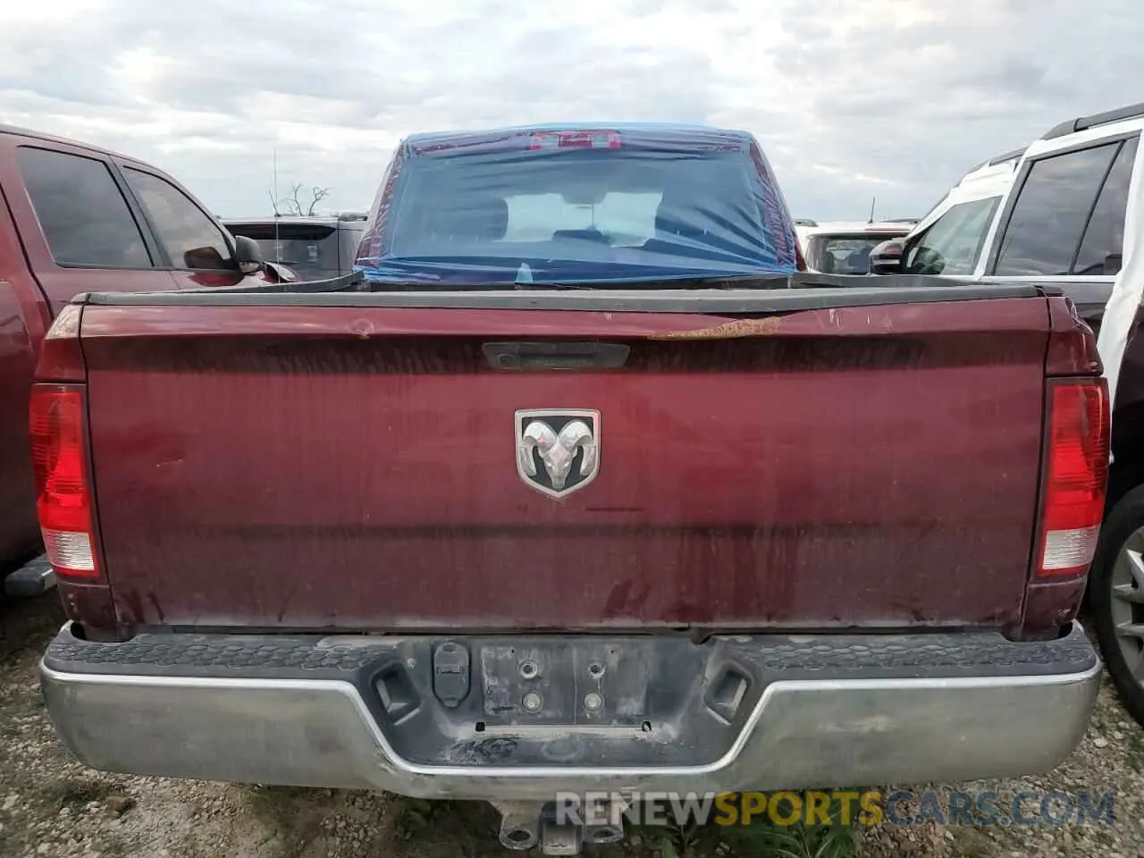 6 Photograph of a damaged car 1C6RR6FG0KS733202 RAM 1500 2019