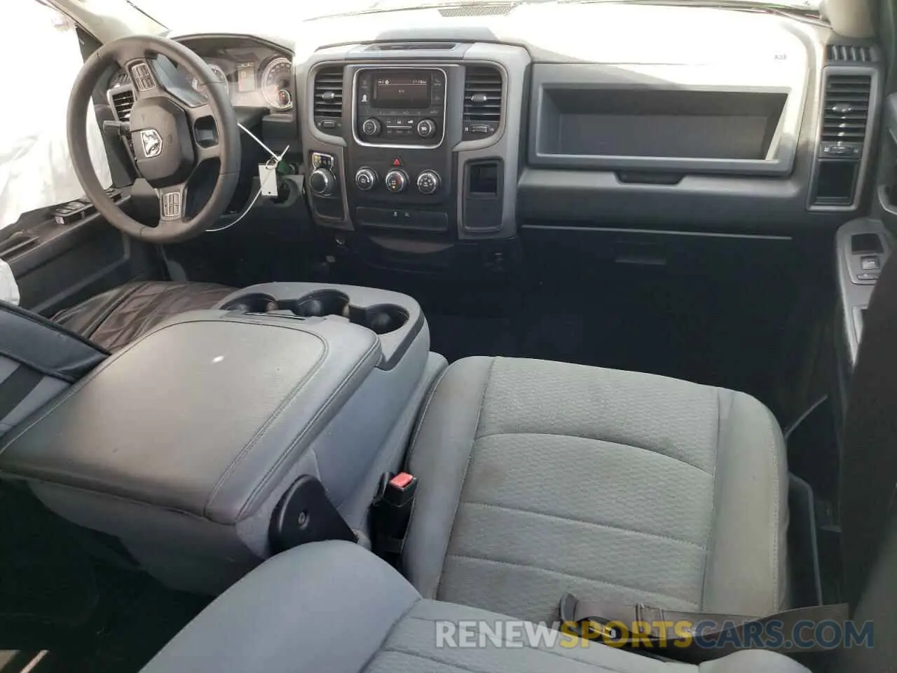 8 Photograph of a damaged car 1C6RR6FG6KS628714 RAM 1500 2019