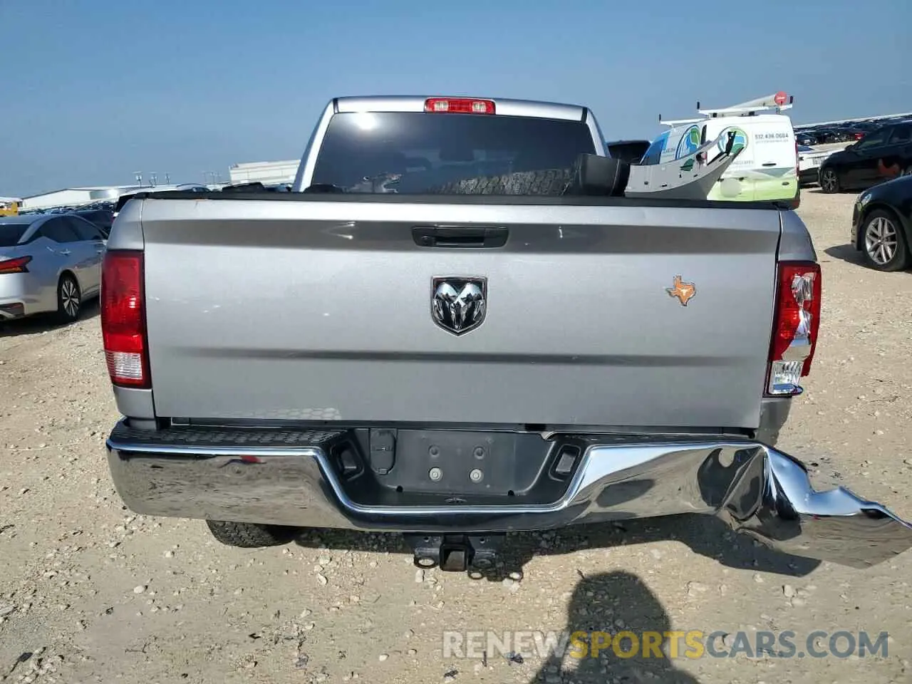 6 Фотография поврежденного автомобиля 1C6RR6FG8KS603457 RAM 1500 2019