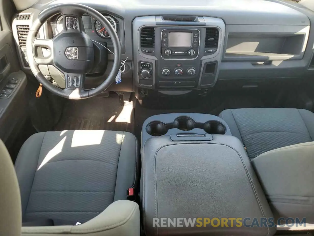 8 Photograph of a damaged car 1C6RR6FG9KS589147 RAM 1500 2019