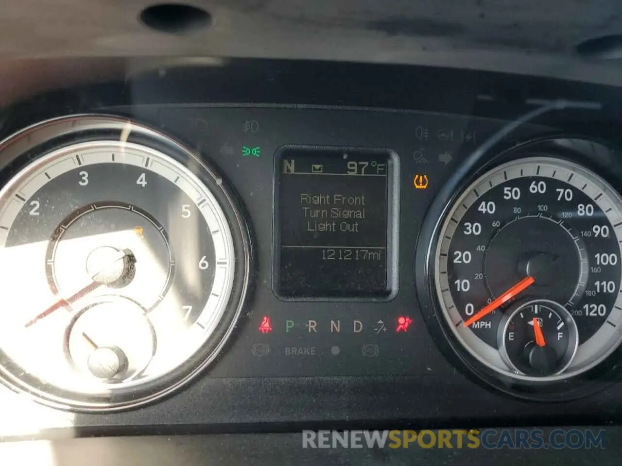 9 Photograph of a damaged car 1C6RR6FG9KS589147 RAM 1500 2019