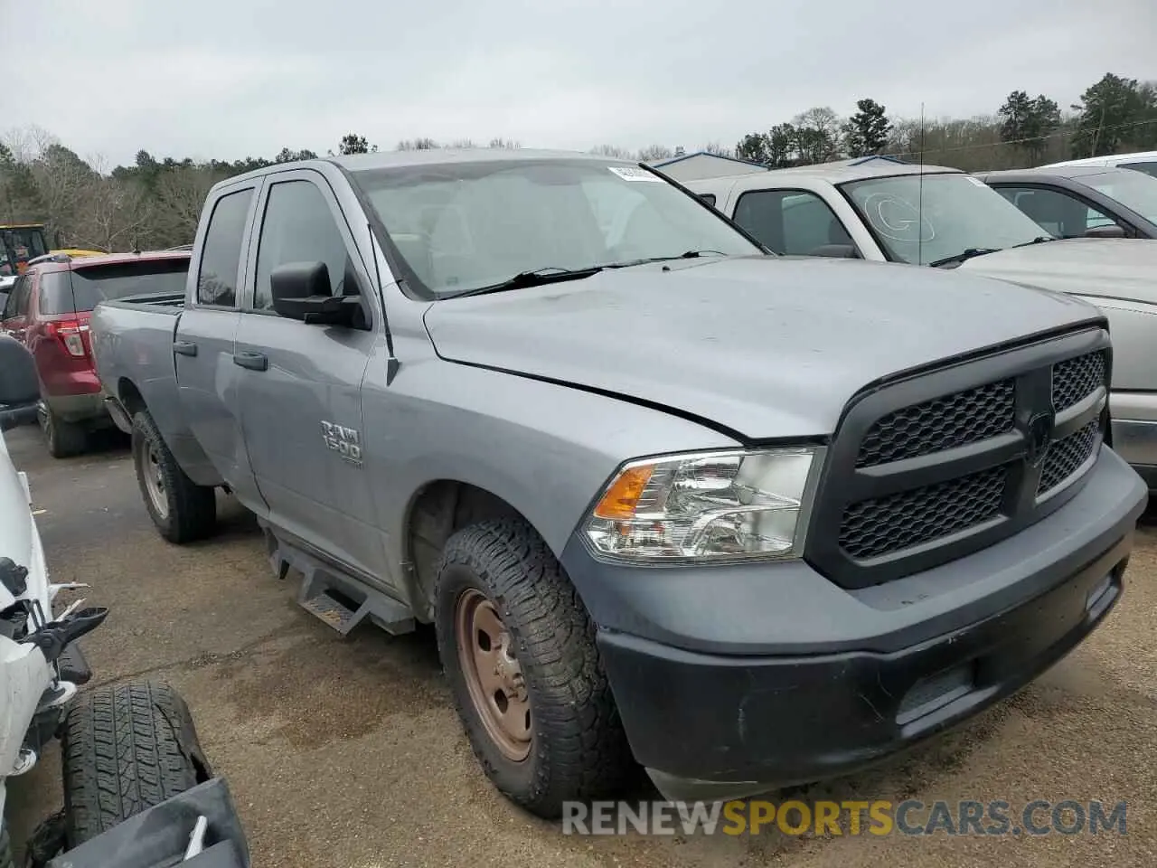 4 Photograph of a damaged car 1C6RR6FGXKS733935 RAM 1500 2019