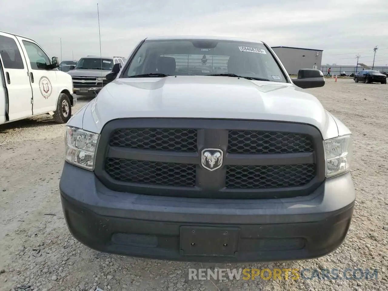 5 Photograph of a damaged car 1C6RR6FT0KS742060 RAM 1500 2019