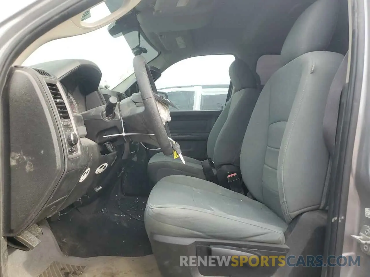 7 Photograph of a damaged car 1C6RR6FT2KS604763 RAM 1500 2019