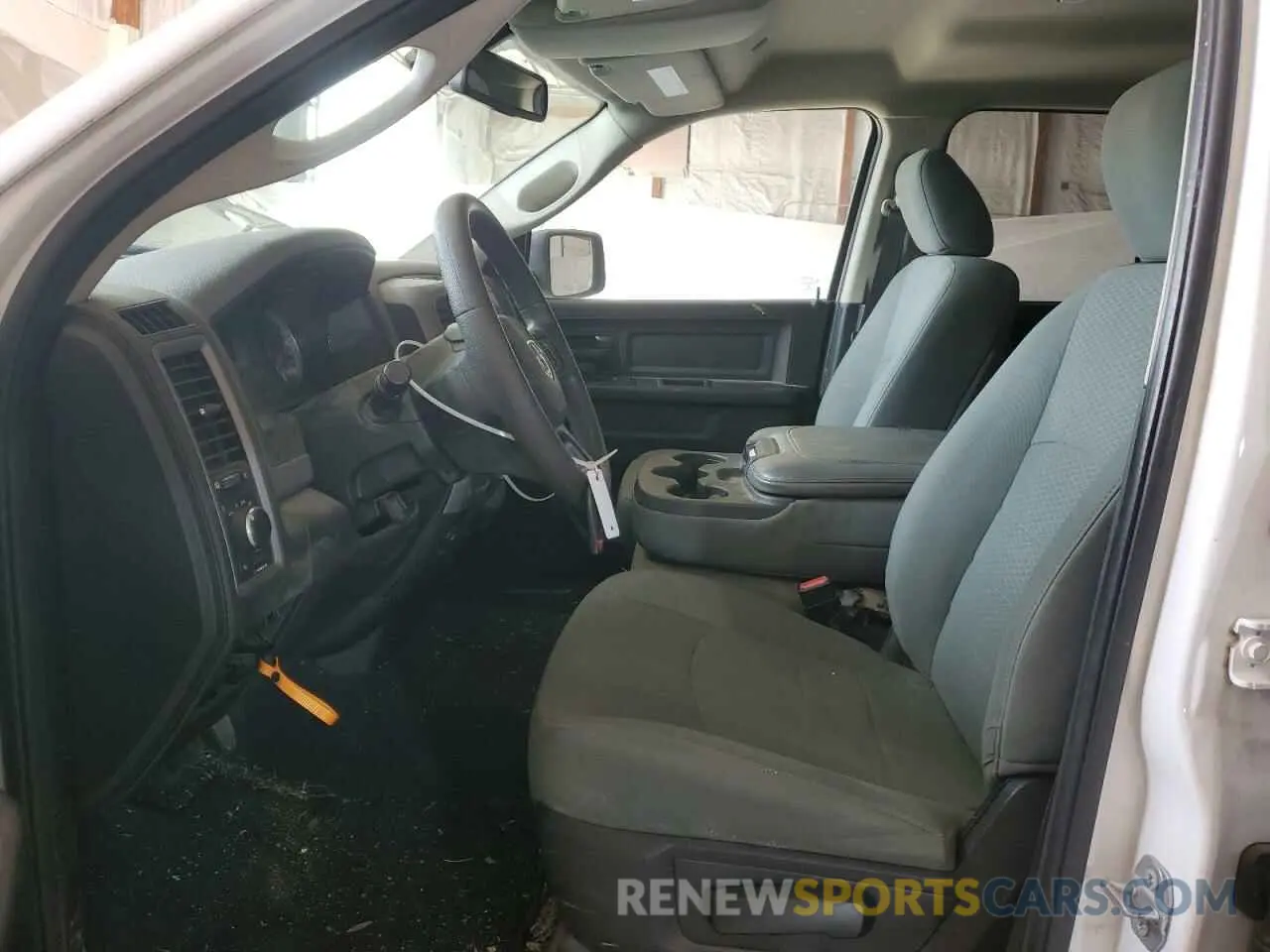 7 Photograph of a damaged car 1C6RR6FT5KS742197 RAM 1500 2019
