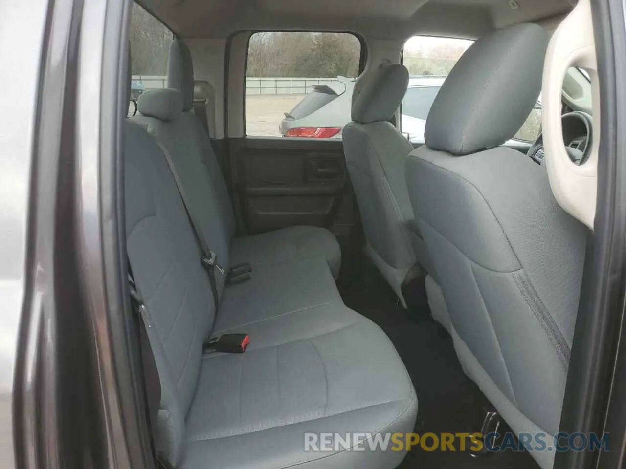 10 Photograph of a damaged car 1C6RR6FT6KS723657 RAM 1500 2019