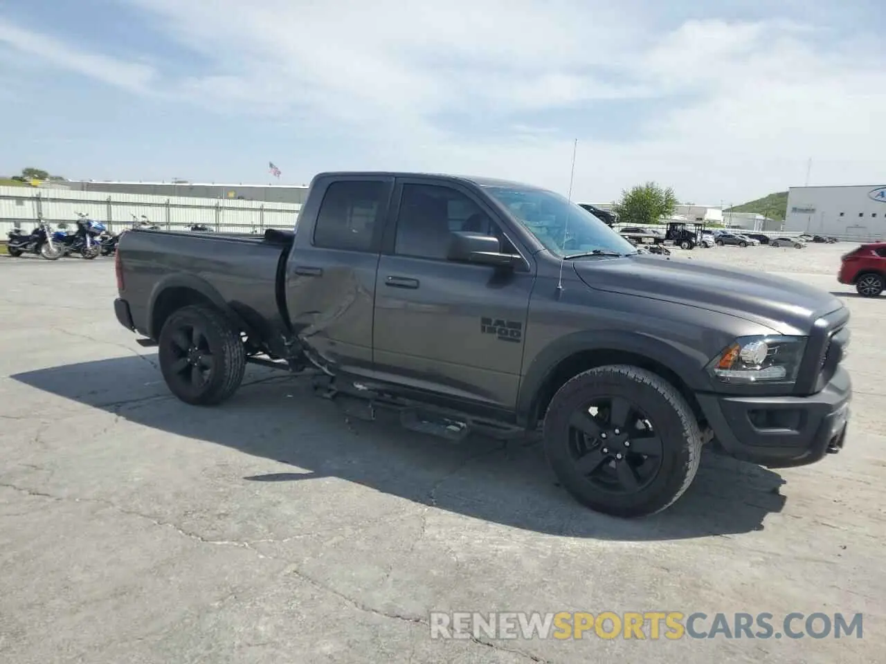 4 Photograph of a damaged car 1C6RR6GG6KS670928 RAM 1500 2019