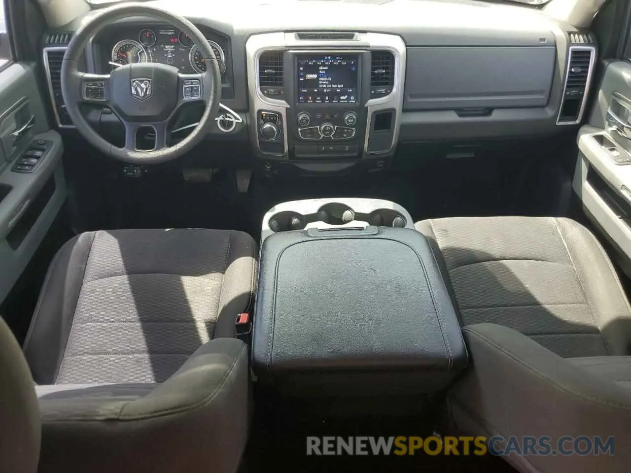 8 Photograph of a damaged car 1C6RR6GG6KS670928 RAM 1500 2019