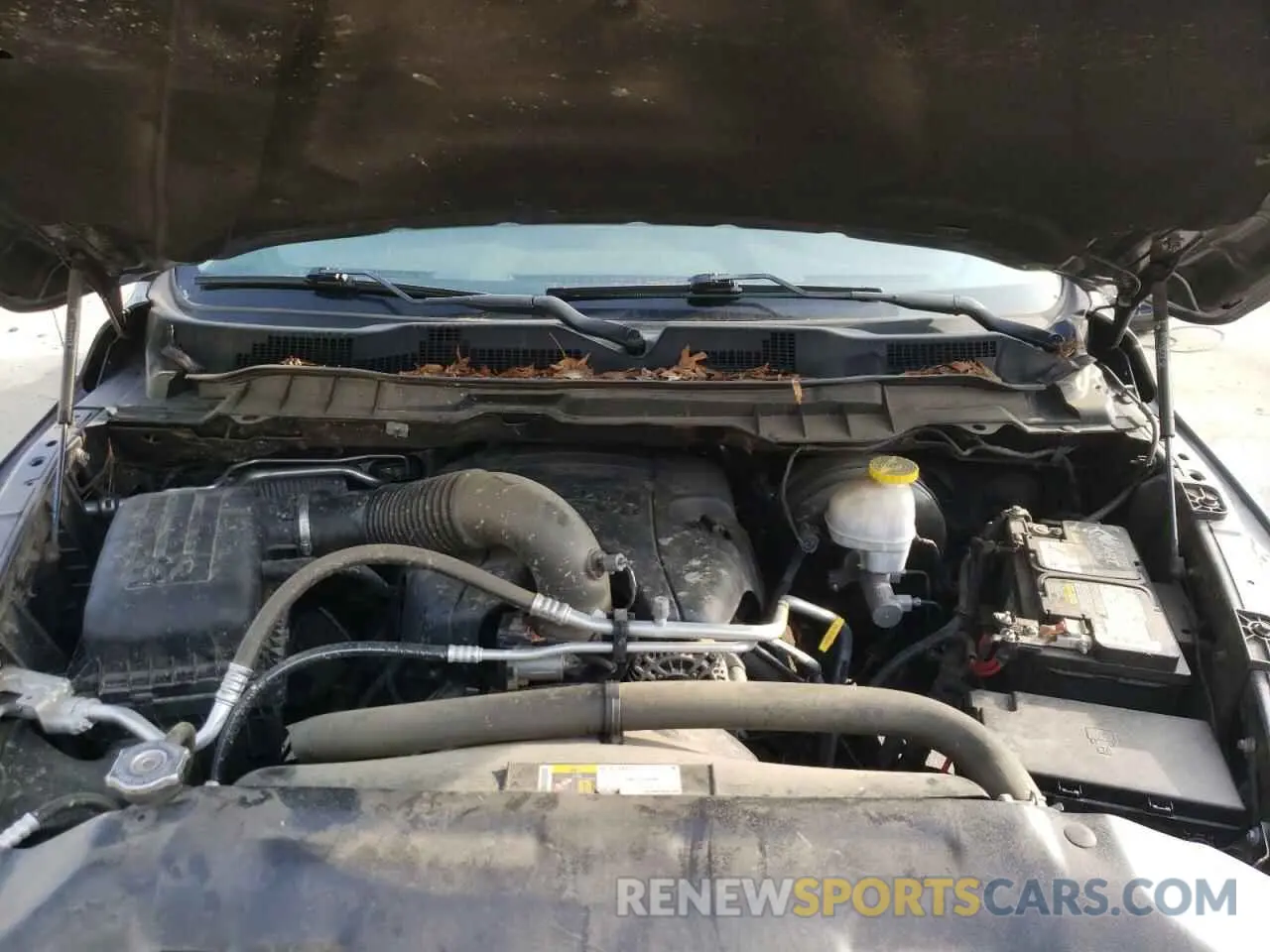 11 Photograph of a damaged car 1C6RR6GT9KS648032 RAM 1500 2019