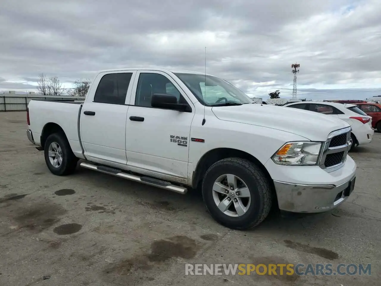 4 Фотография поврежденного автомобиля 1C6RR6KM3KS729060 RAM 1500 2019