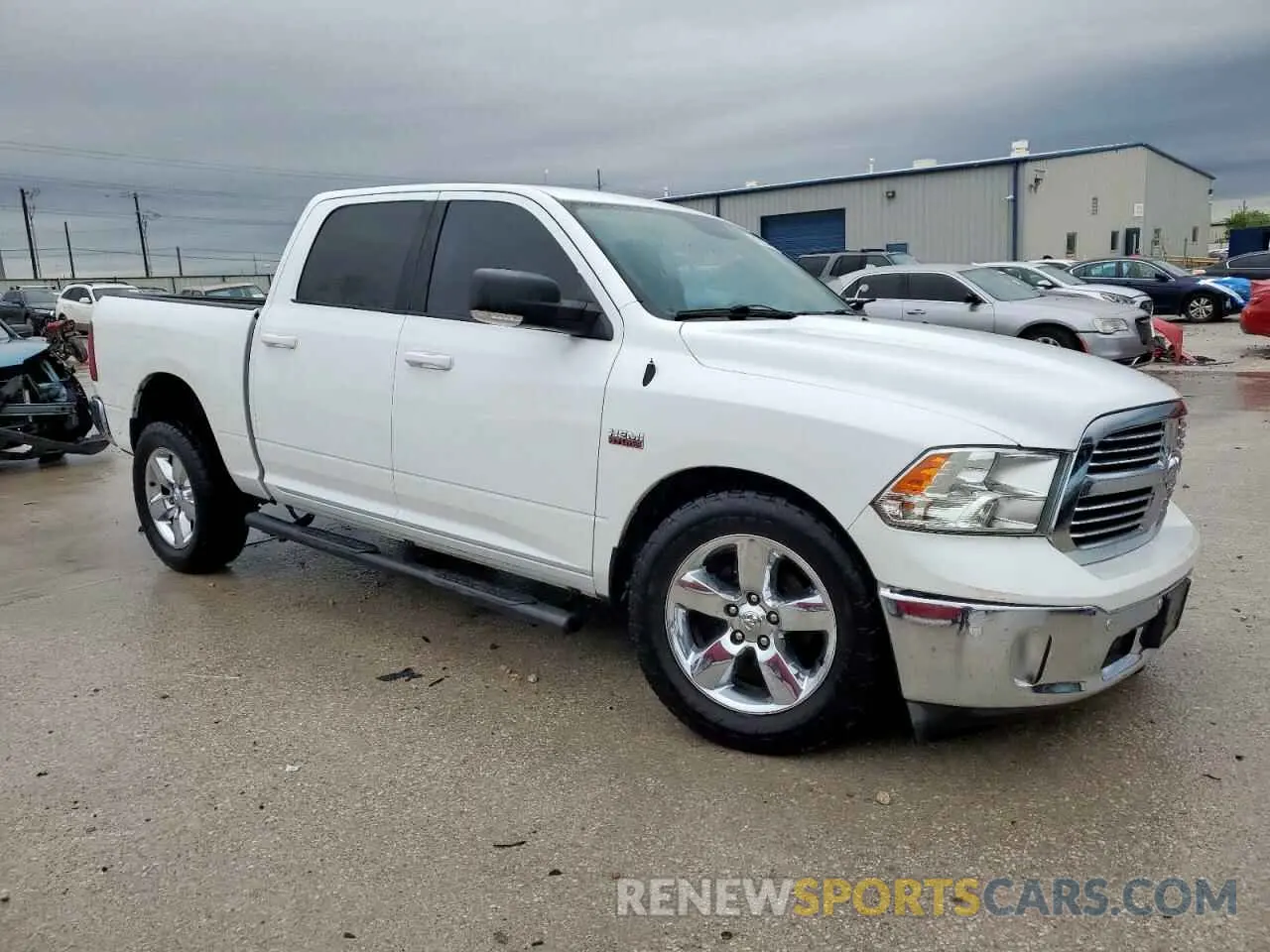 4 Фотография поврежденного автомобиля 1C6RR6LT5KS537130 RAM 1500 2019