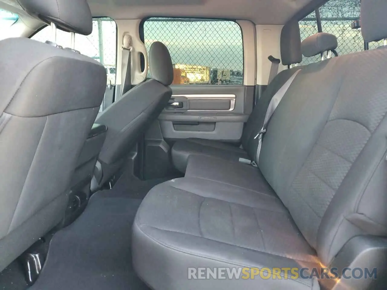 10 Photograph of a damaged car 1C6RR6LT6KS730645 RAM 1500 2019