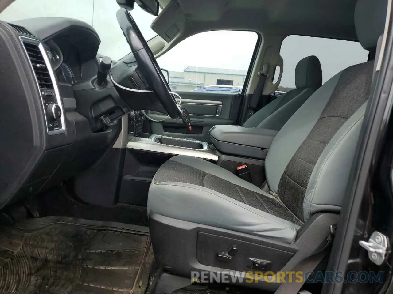 7 Photograph of a damaged car 1C6RR6LT9KS539205 RAM 1500 2019