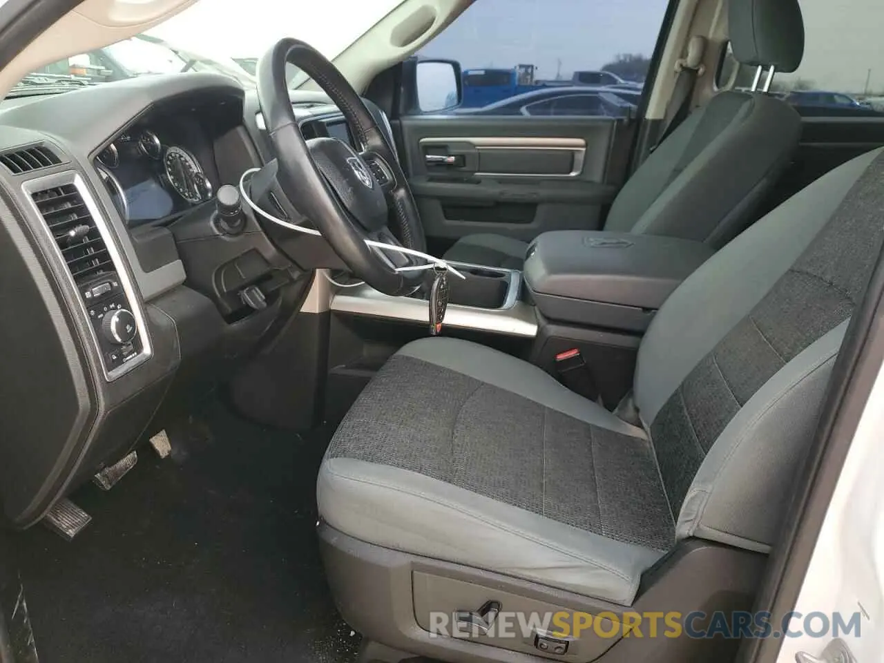 7 Photograph of a damaged car 1C6RR6LTXKS529489 RAM 1500 2019