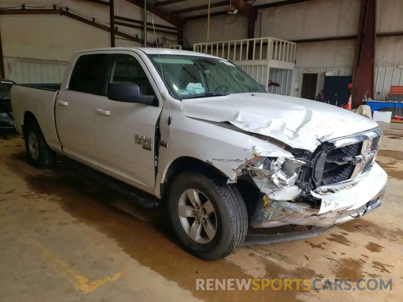 4 Photograph of a damaged car 1C6RR6TT8KS693548 RAM 1500 2019