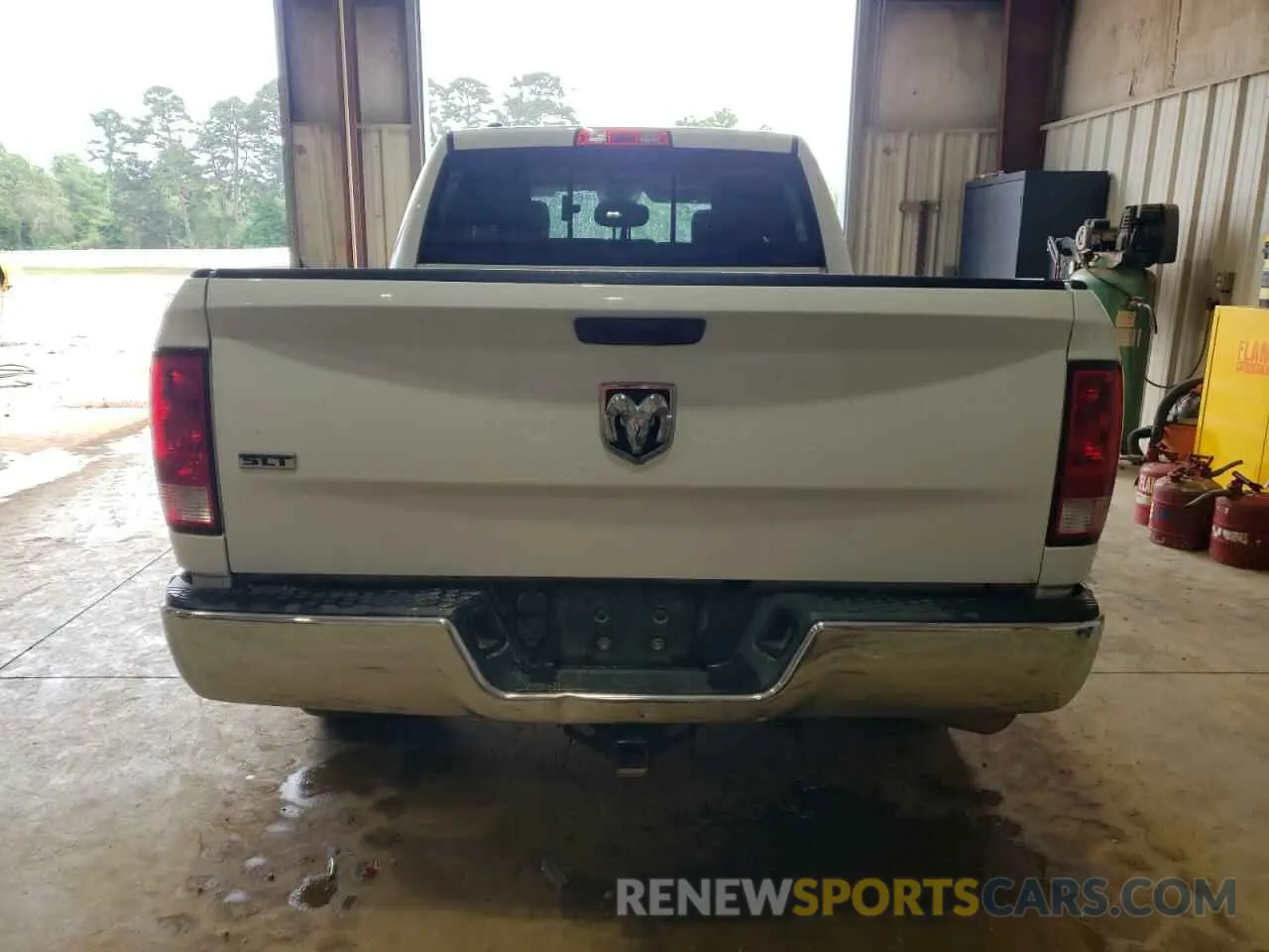 6 Photograph of a damaged car 1C6RR6TT8KS693548 RAM 1500 2019