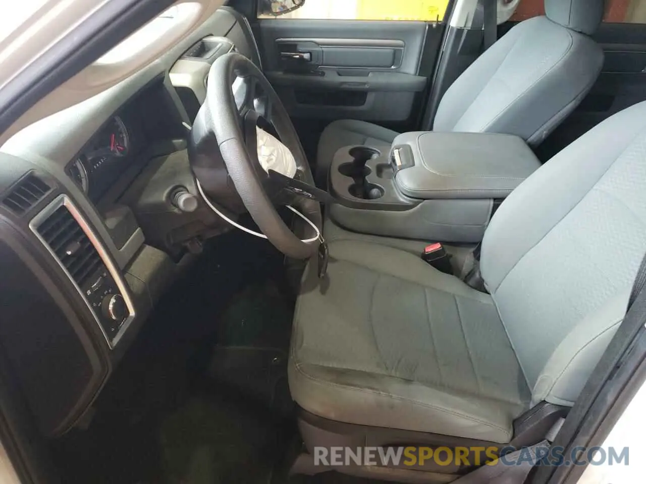 7 Photograph of a damaged car 1C6RR6TT8KS693548 RAM 1500 2019
