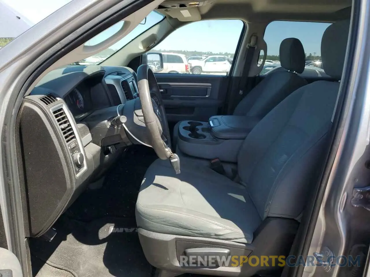 7 Photograph of a damaged car 1C6RR6TT8KS704743 RAM 1500 2019