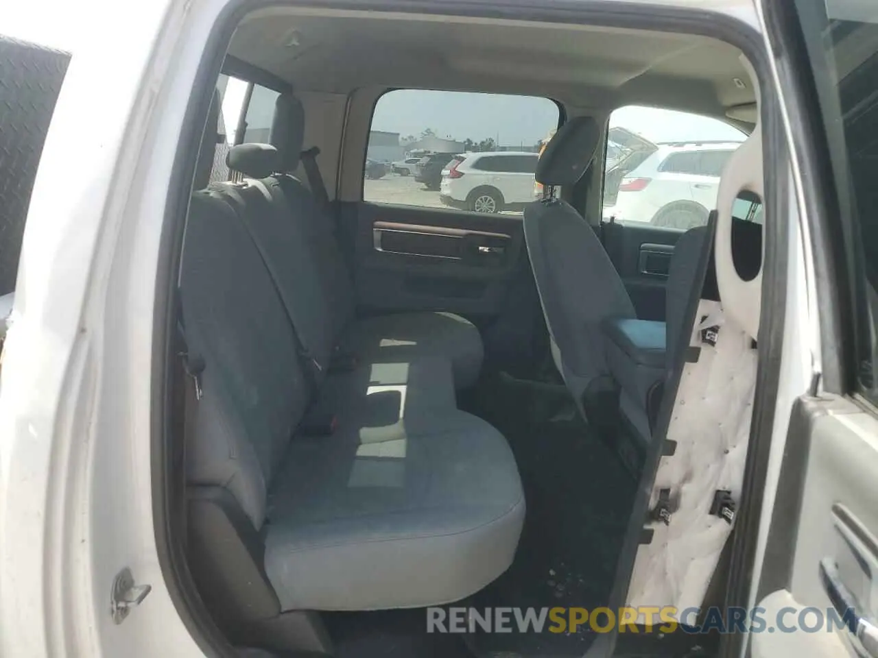 10 Photograph of a damaged car 1C6RR6TTXKS612808 RAM 1500 2019