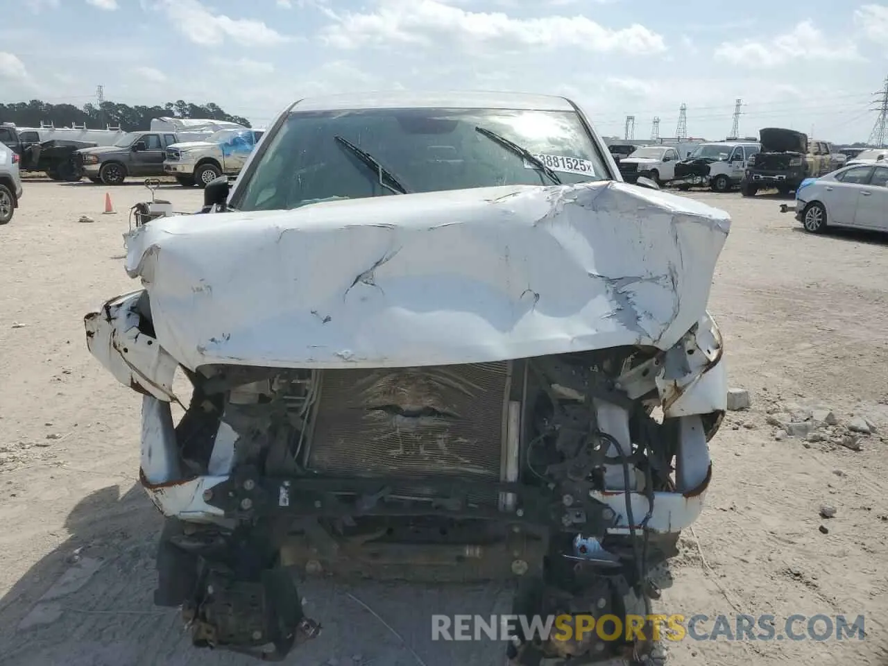 5 Photograph of a damaged car 1C6RR6TTXKS612808 RAM 1500 2019
