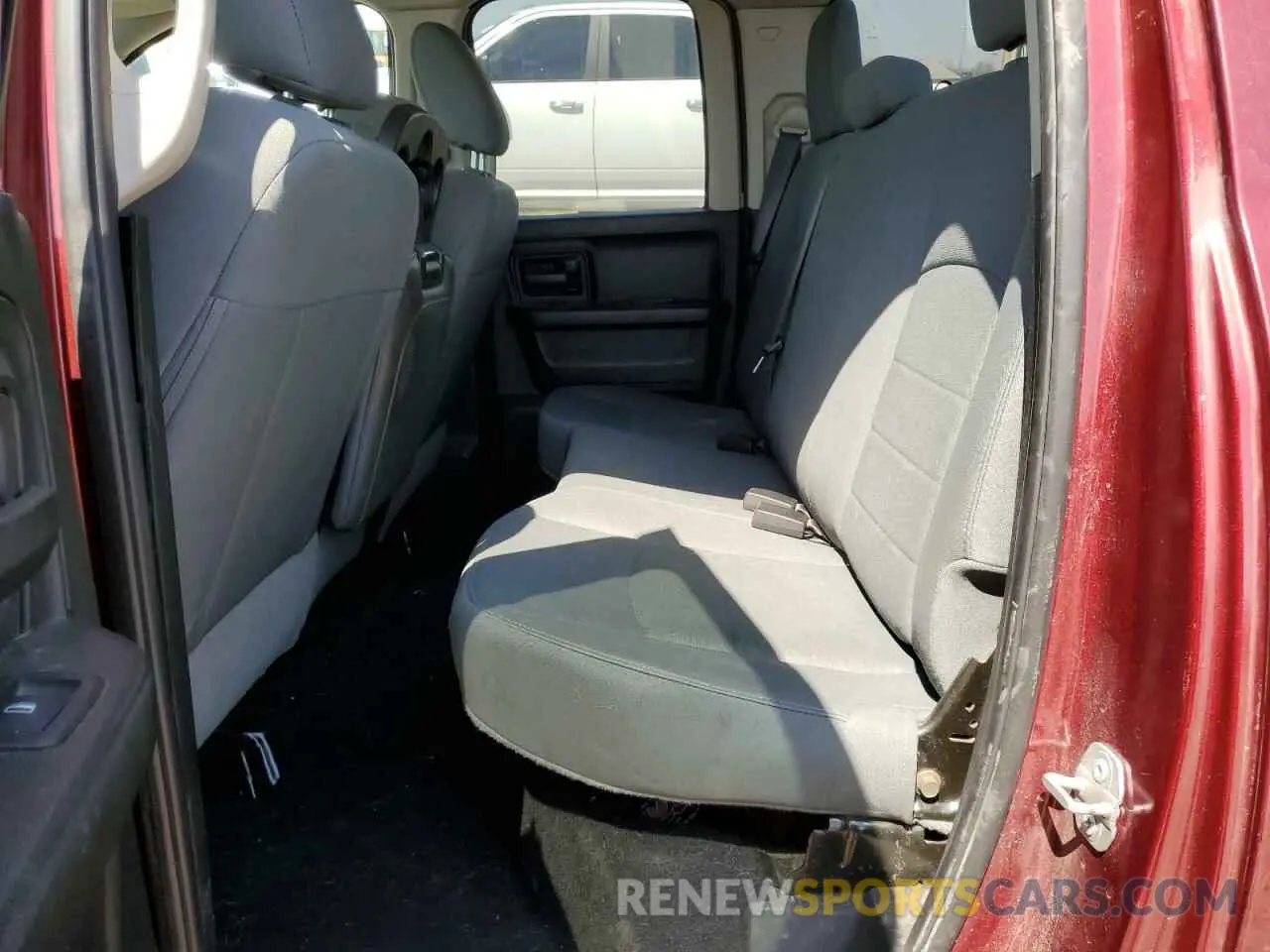 10 Фотография поврежденного автомобиля 1C6RR7FG2KS568503 RAM 1500 2019