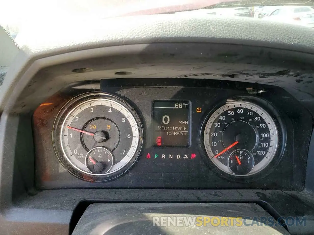 9 Фотография поврежденного автомобиля 1C6RR7FG2KS568503 RAM 1500 2019