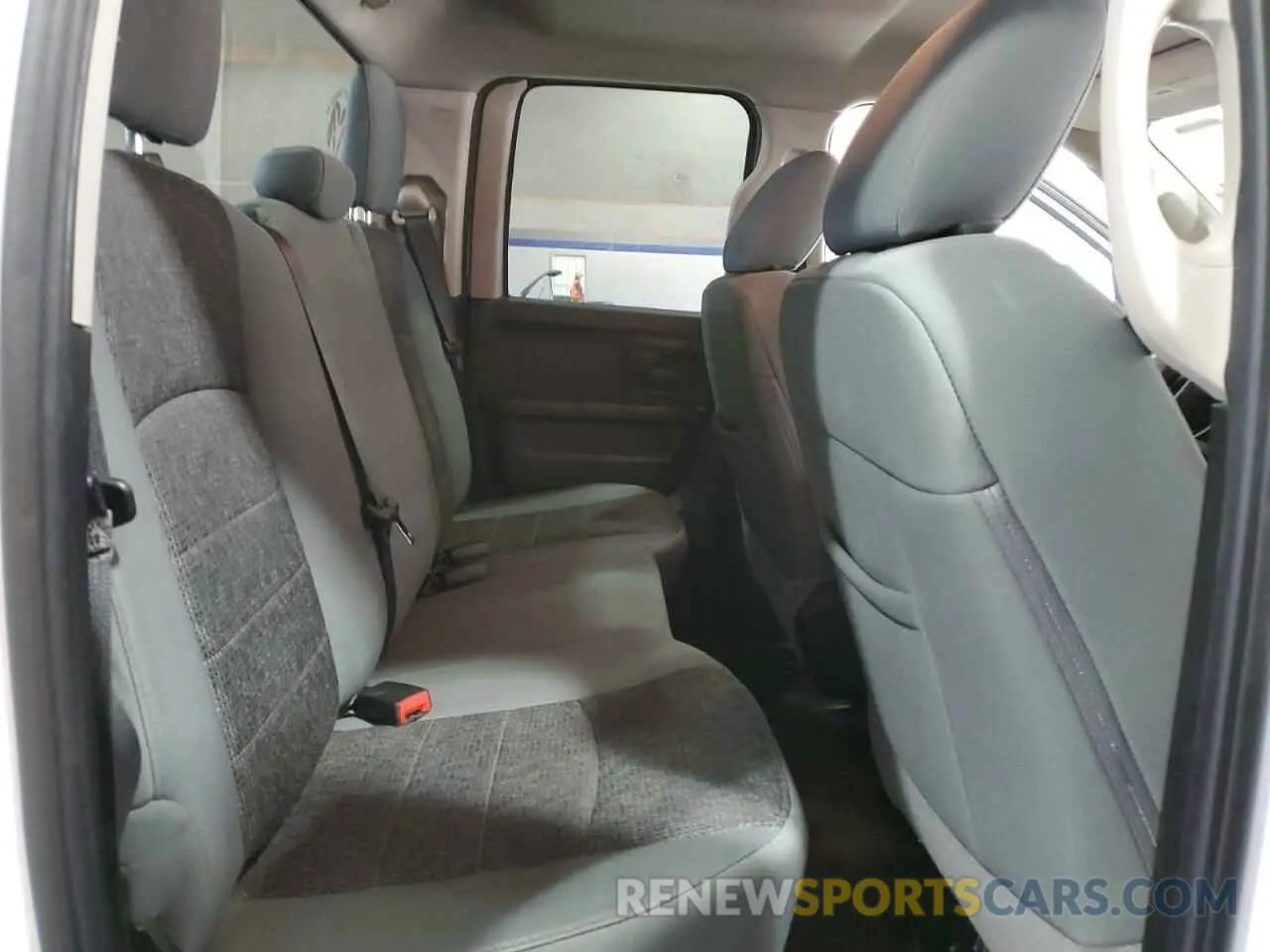 10 Photograph of a damaged car 1C6RR7FG2KS575404 RAM 1500 2019