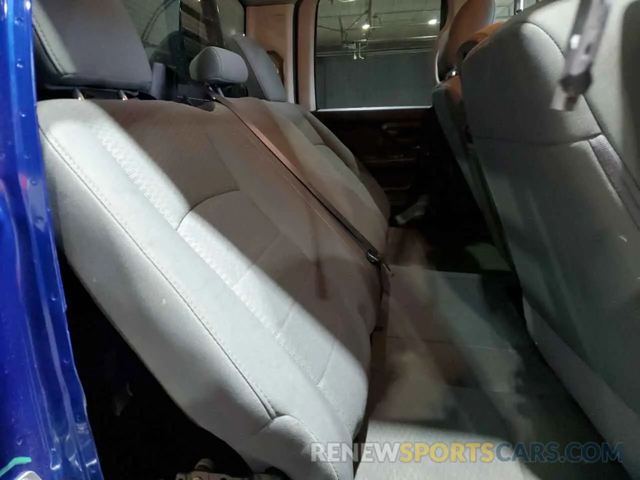 10 Photograph of a damaged car 1C6RR7FG3KS636789 RAM 1500 2019