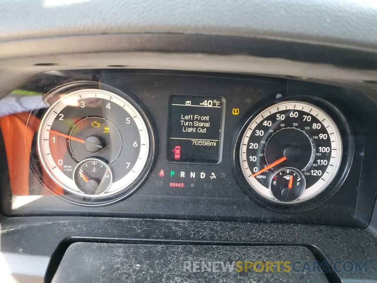 9 Photograph of a damaged car 1C6RR7FGXKS578566 RAM 1500 2019