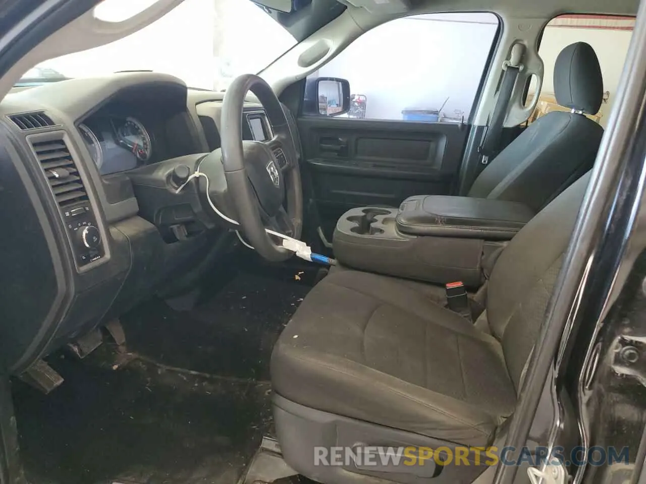 7 Photograph of a damaged car 1C6RR7FT0KS553625 RAM 1500 2019