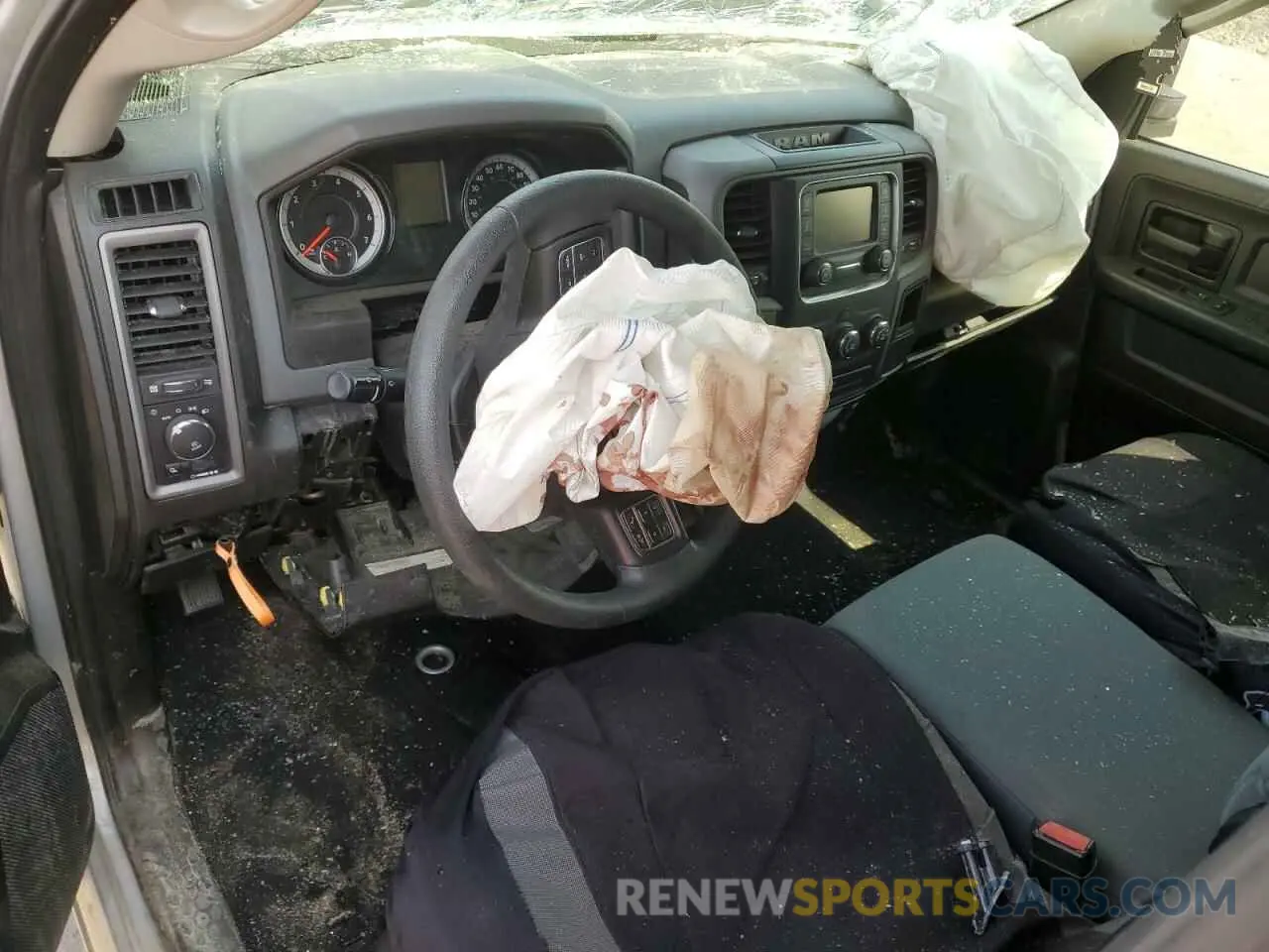 8 Photograph of a damaged car 1C6RR7FT1KS517572 RAM 1500 2019