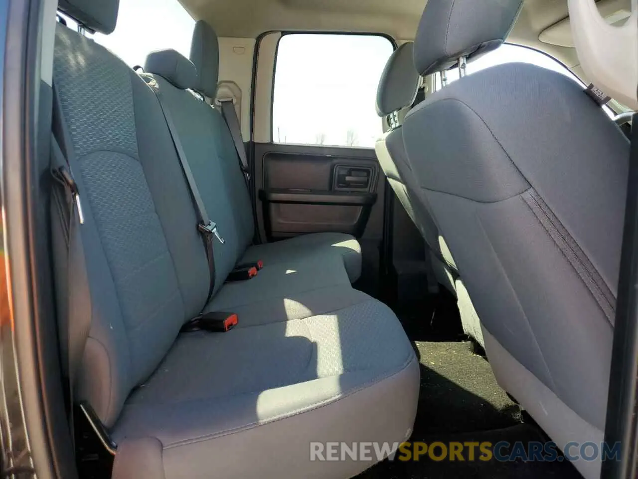 10 Photograph of a damaged car 1C6RR7FT2KS597724 RAM 1500 2019