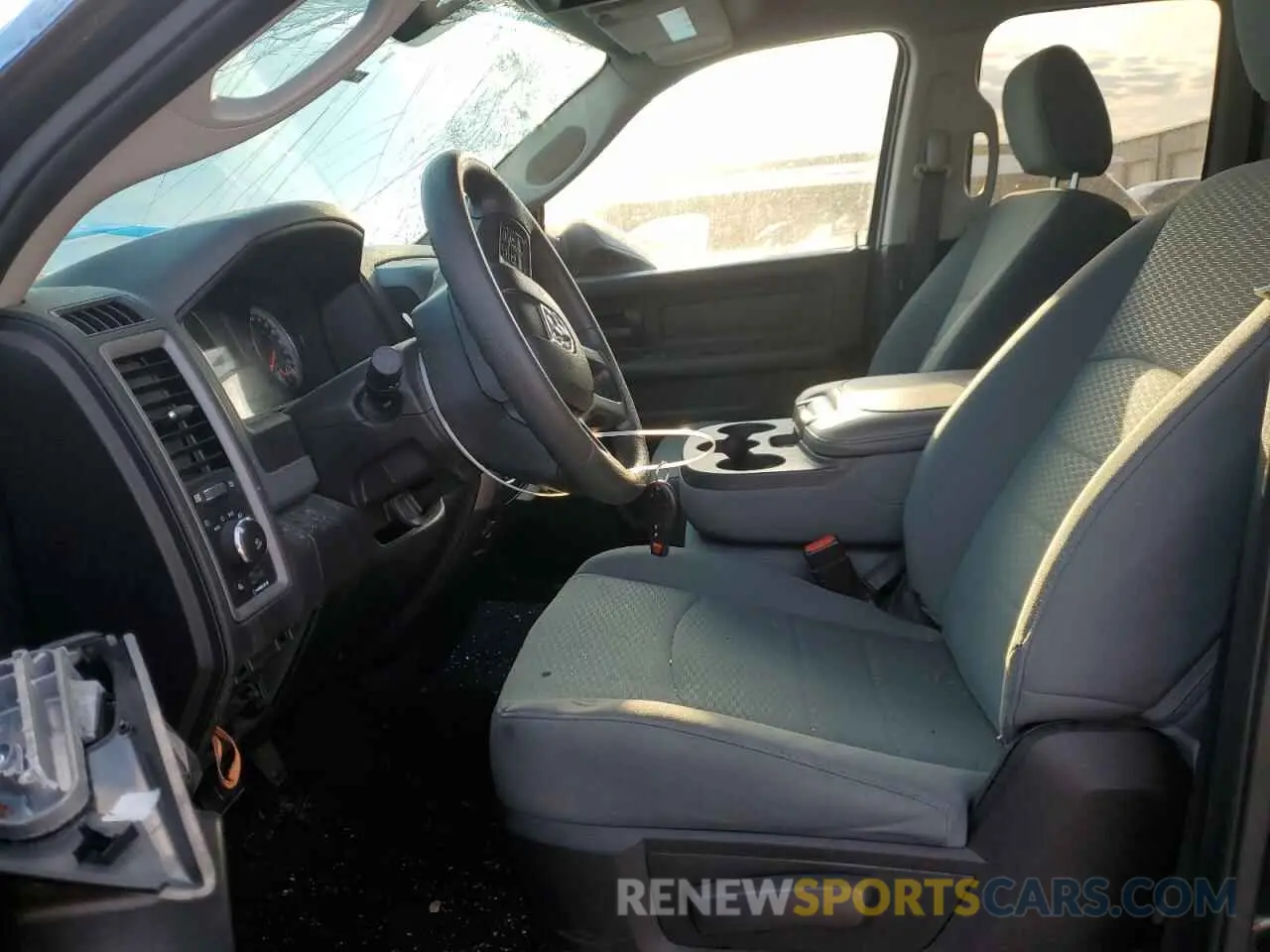 7 Photograph of a damaged car 1C6RR7FT2KS597724 RAM 1500 2019
