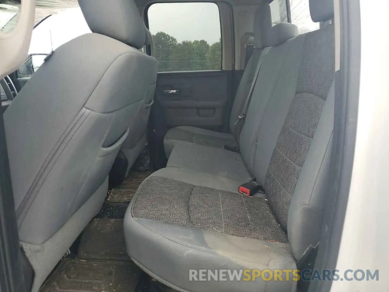 10 Photograph of a damaged car 1C6RR7GT7KS607808 RAM 1500 2019