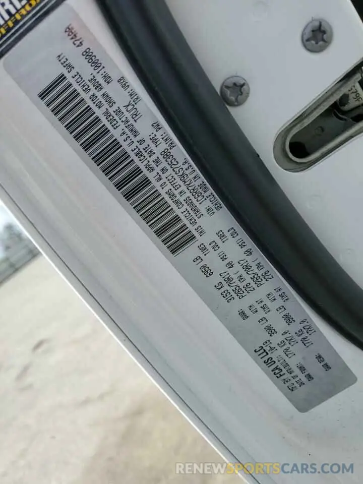 13 Photograph of a damaged car 1C6RR7KM9KS725388 RAM 1500 2019