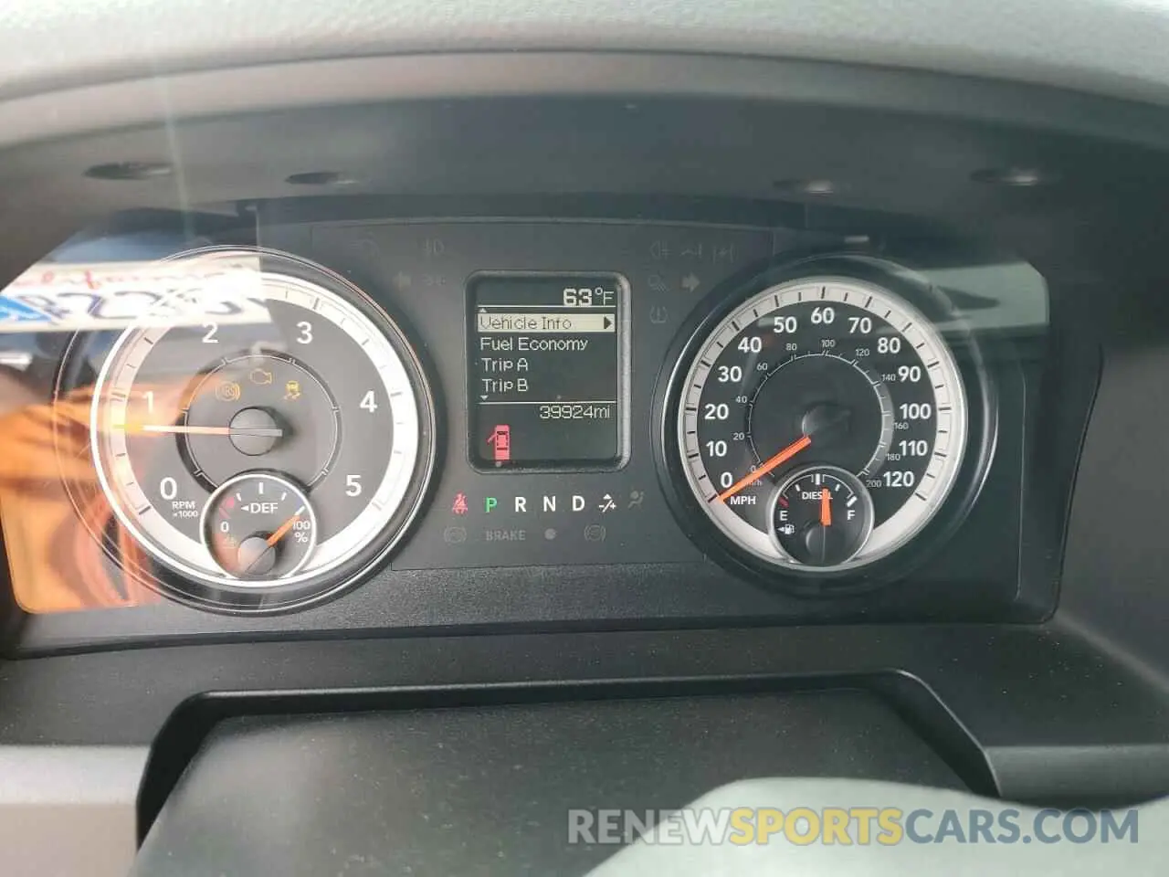 9 Photograph of a damaged car 1C6RR7KM9KS725388 RAM 1500 2019