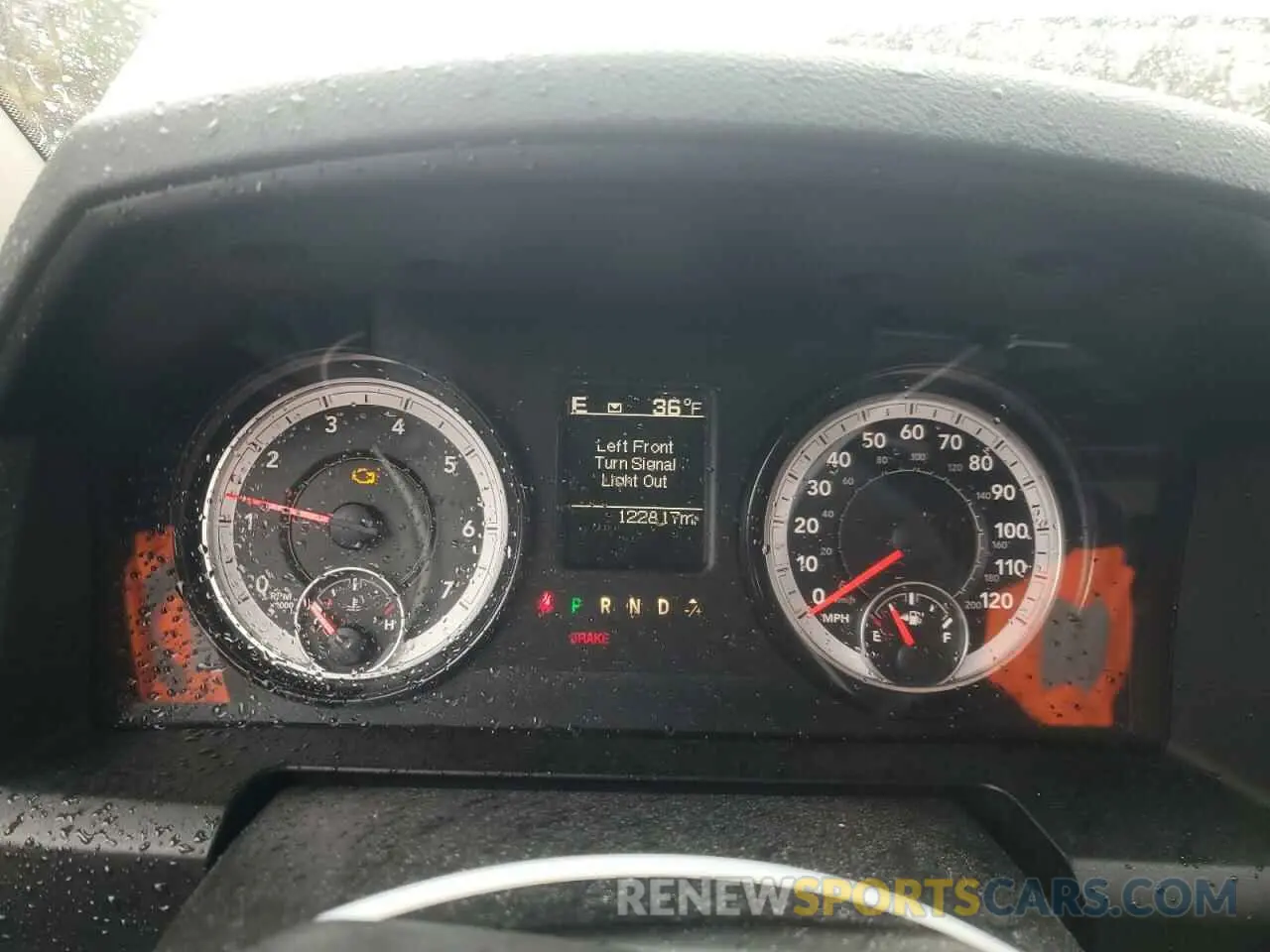 9 Фотография поврежденного автомобиля 1C6RR7KT3KS556489 RAM 1500 2019
